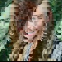 Linda Groszyk 216X300